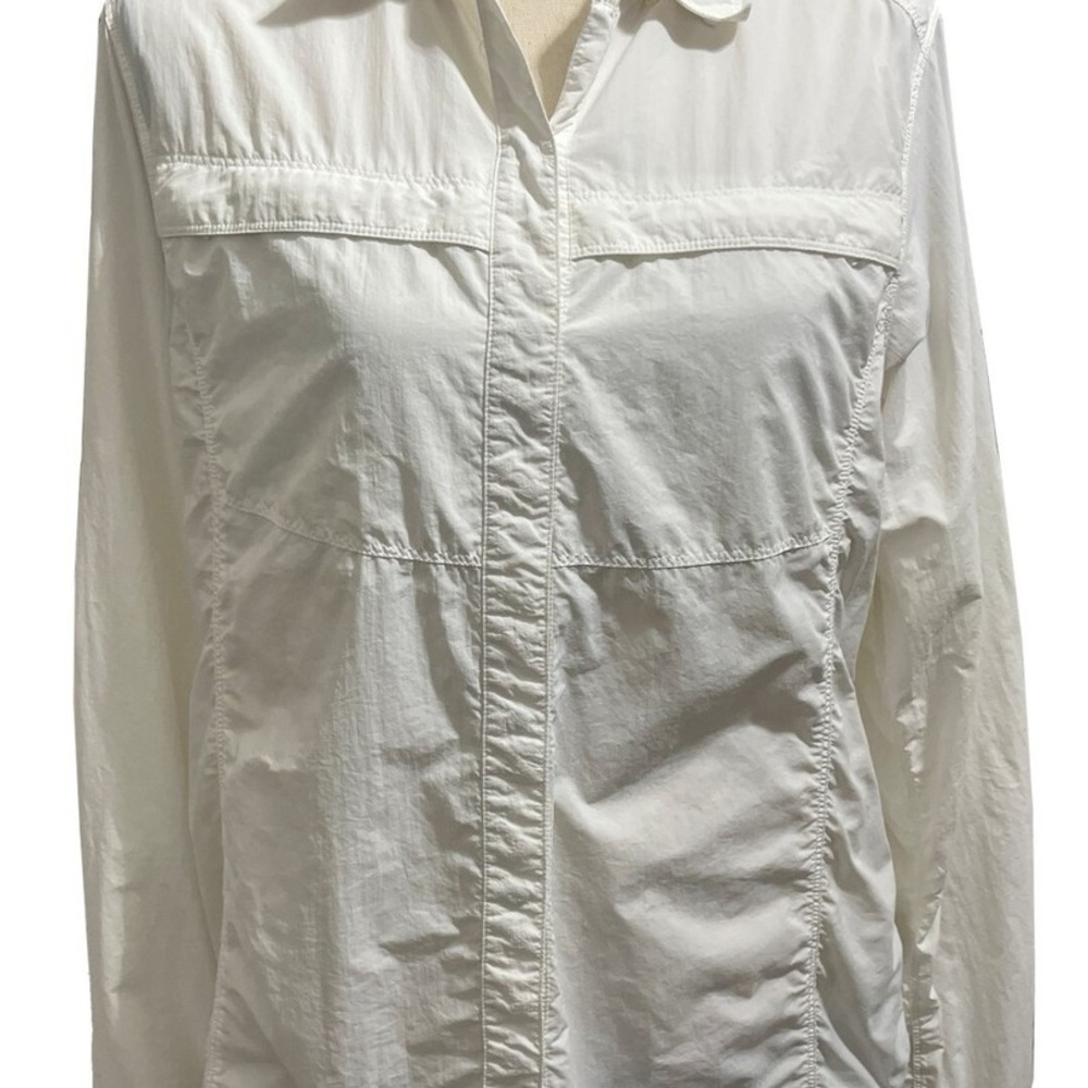 Women's White Button-Front Lightweight Shirt with front pockets